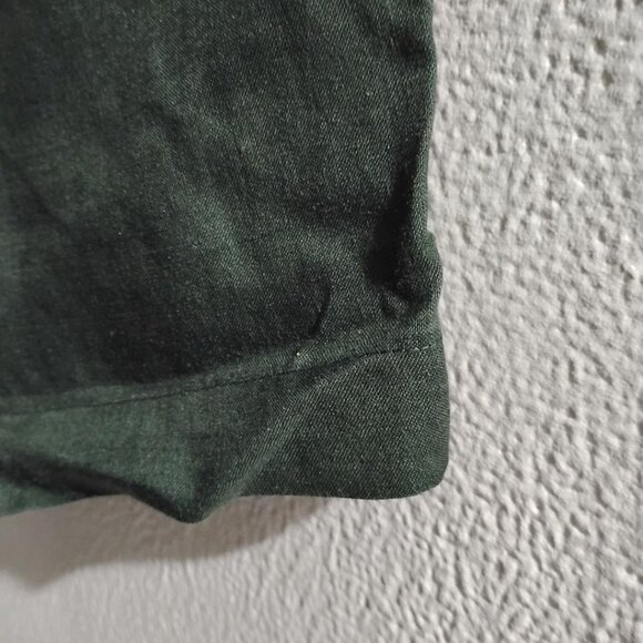 SANDY BAY- 36-DARKER OLIVE GREEN ,BERMUDAS PLEATED- MADE IN REPUBLIC S. AFRICA - Picture 5 of 5